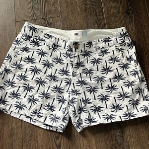 Old Navy Ladies palm tree shorts
